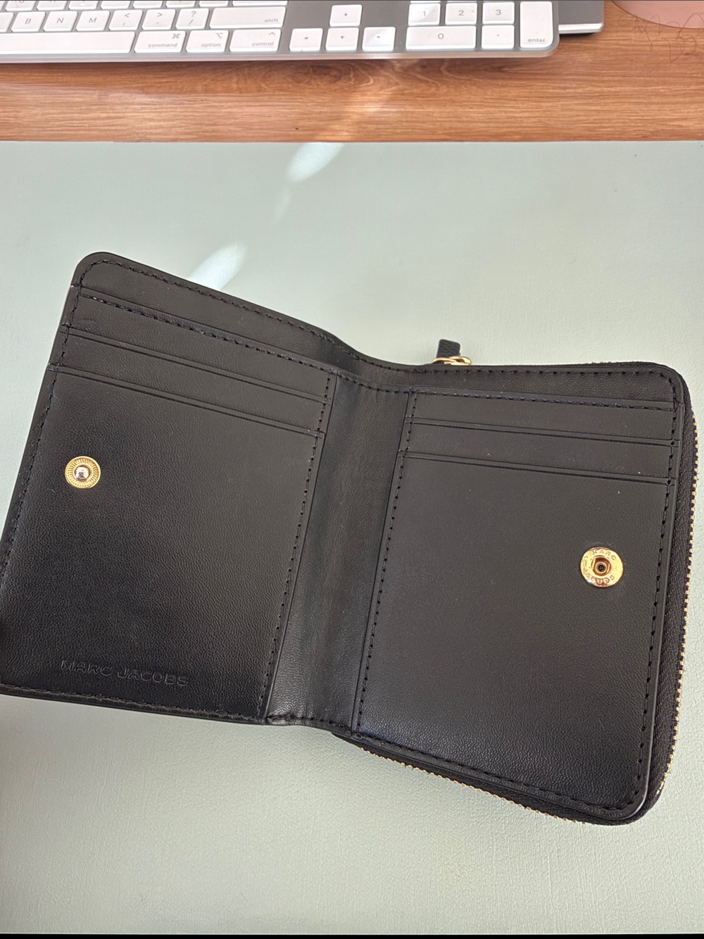 Marc Jacobs Women's Leather The Mini Compact Wallet - Picture 2 of 5
